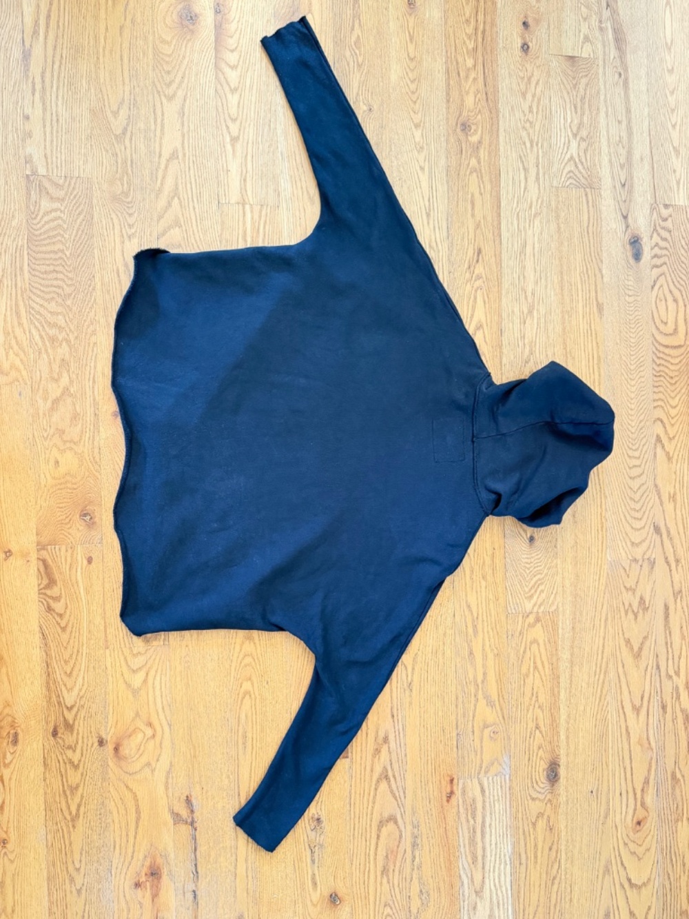 Frank and Eileen Relaxed Kane Capelet Hoodie in Black (Size XS) - Picture 11 of 11